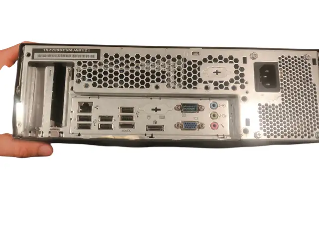 Lenovo ThinkCentre 7220 RP6 , I have more computers here! in Desktop Computers in St. Albert - Image 5