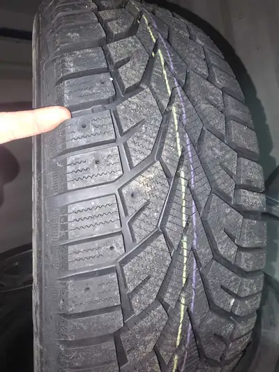General Tire AltiMax Arctic 225/60R17 No rims Bought brand new, then my engine decided to implode