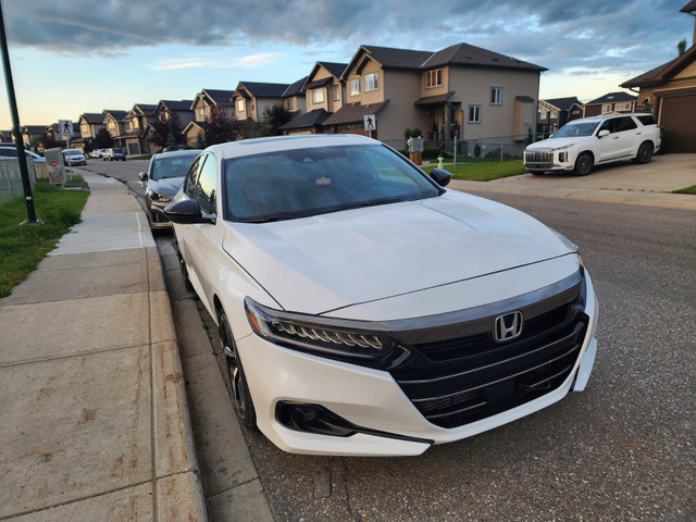Selling a 2022 Honda Accord Sport 1.5L Turbo in Cars & Trucks in Calgary - Image 2