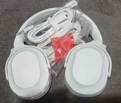 Razer barracuda X wireless white, View more
