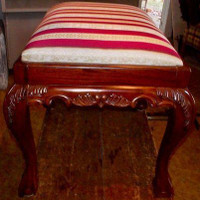 SOLID MAHOGANY" VANITY STOOL "