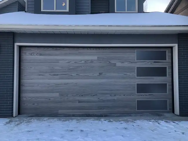 Garage Doors in Garage Doors & Openers in Hamilton - Image 3