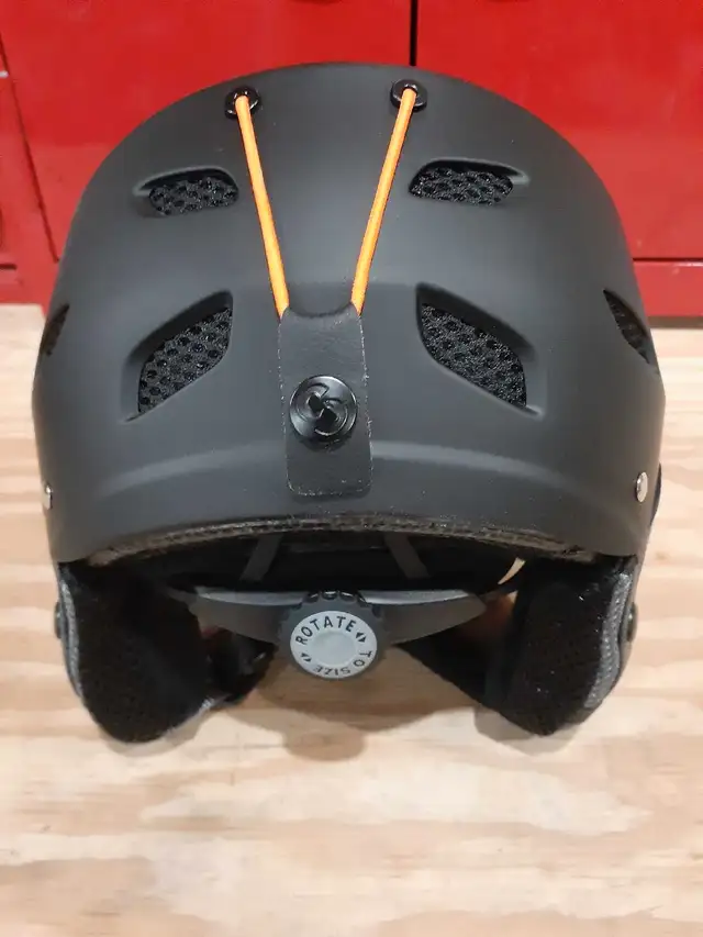 Ski Helmet (Youth) in Ski in Thunder Bay - Image 7