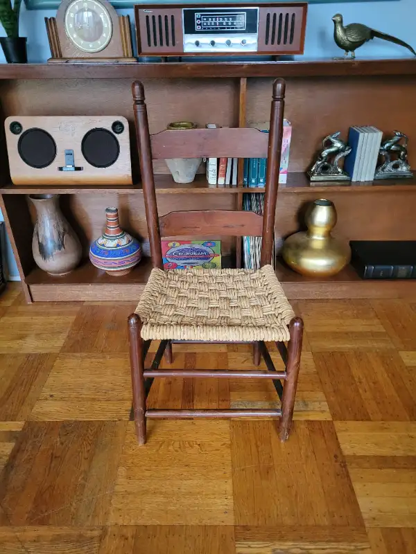 Antique Woven Rush Seat Ladder Chair in Chairs & Recliners in Downtown-West End - Image 3