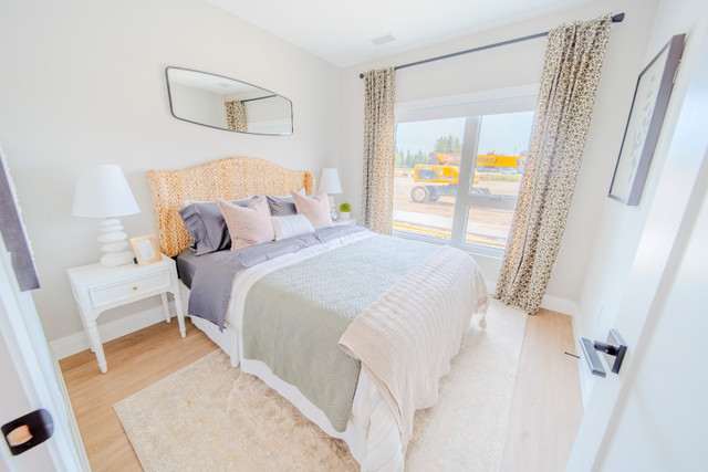 1 Bed + Den Apartment - 14 Harvest Ave in Long Term Rentals in Norfolk County - Image 2