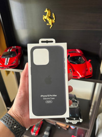 iPhone 15 Pro Max Original Apple Silicon Case