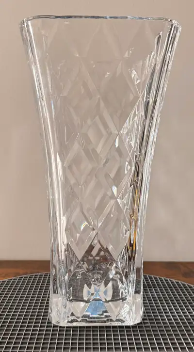 Mikasa Sparkling Crystal Vase, View more