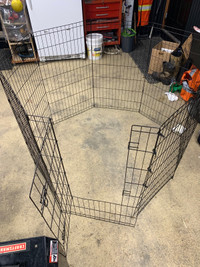 Dog enclosure / gate