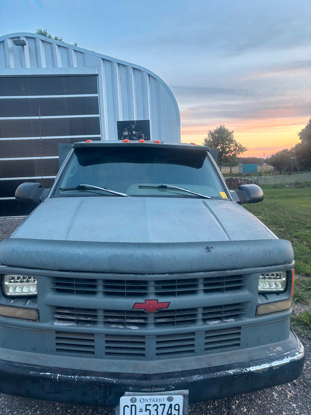 1997 chev3500 for sale in Cars & Trucks in London