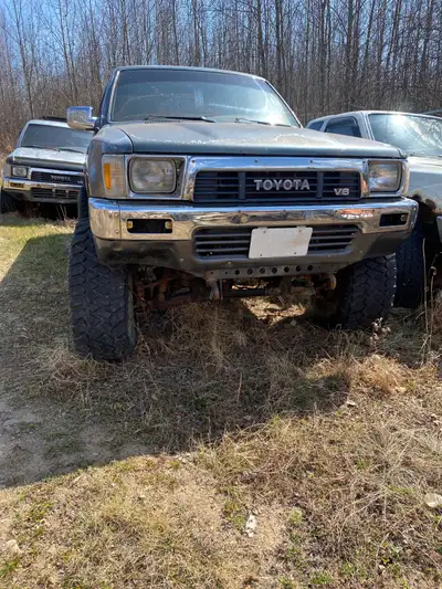 Two Toyota pick ups for sale. Two extended cab 3.0 manuals. Only the white 3.0 runs had a bunch of w...