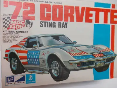 MPC 1/25 Scale 1972 Corvette Sting Ray (#1-7205) - neatly assembled - Includes original 1972 "Collec...