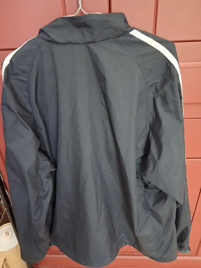 Vintage Queen's School of Business Jacket L in Men's in Kingston - Image 4