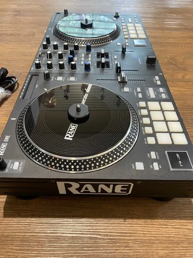 Rane One DJ Contoller W/Pro X Case in Performance & DJ Equipment in Gatineau - Image 4