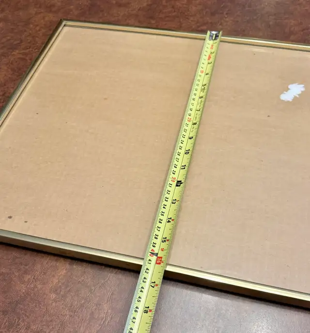 Vintage Gold Tone Glass Front Picture Frame Home Decor in Arts & Collectibles in Calgary - Image 8