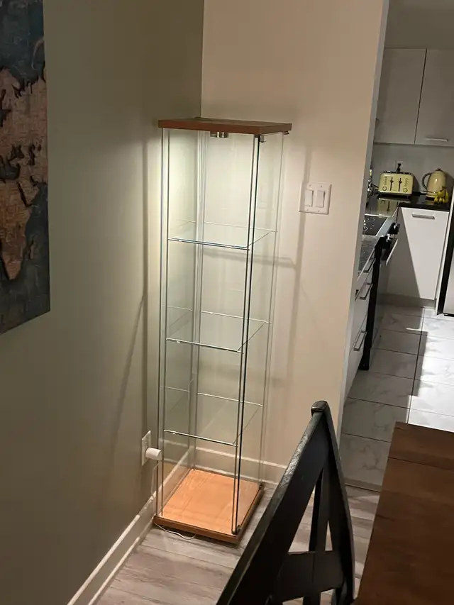 90s Vintage IKEA bookcase display cabinets with lights in Bookcases & Shelving Units in Gatineau - Image 5