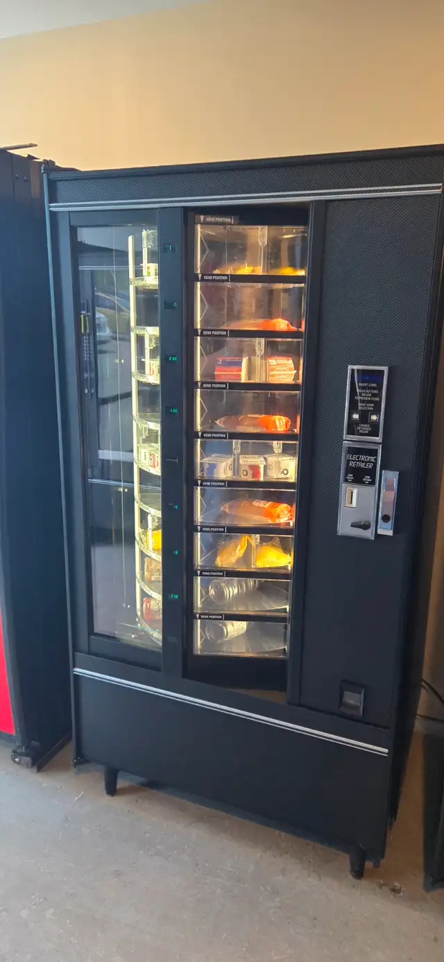 Cold Food Vending MAchine