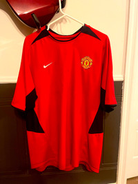 Vintage 2002 Manchester United Jersey