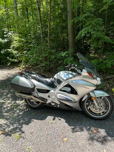 Runs like a charm! Great on twisty roads in Eastern Ontario no marks, never dumped New oil every 500...
