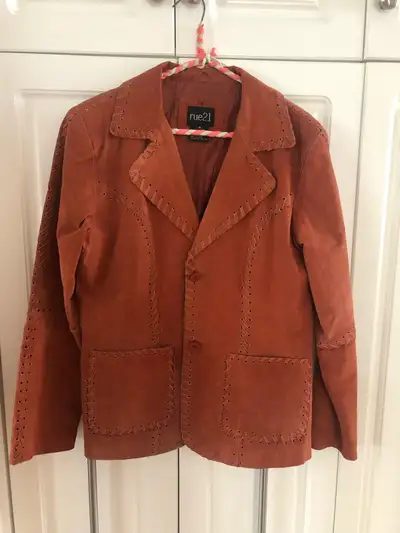 Vintage Women’s Suede Jacket Size Medium, View more