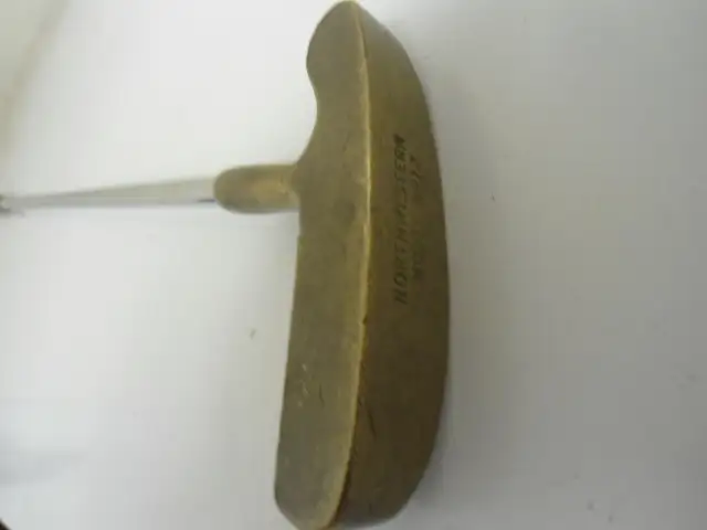 SET OF MEN'S RIGHT HANDED GOLF CLUBS WITH BAG   21 in Golf in Sudbury - Image 6