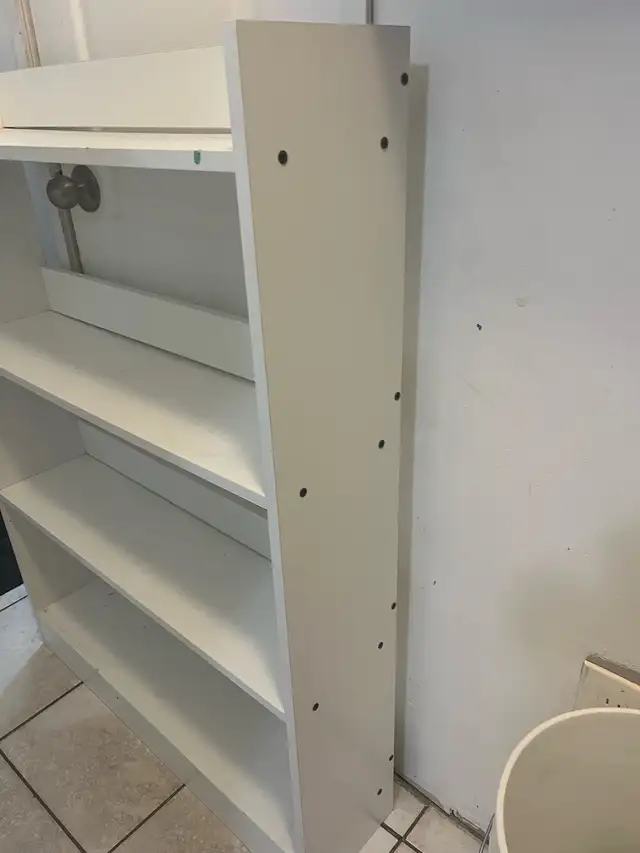 bookshelf  in Bookcases & Shelving Units in City of Toronto - Image 4