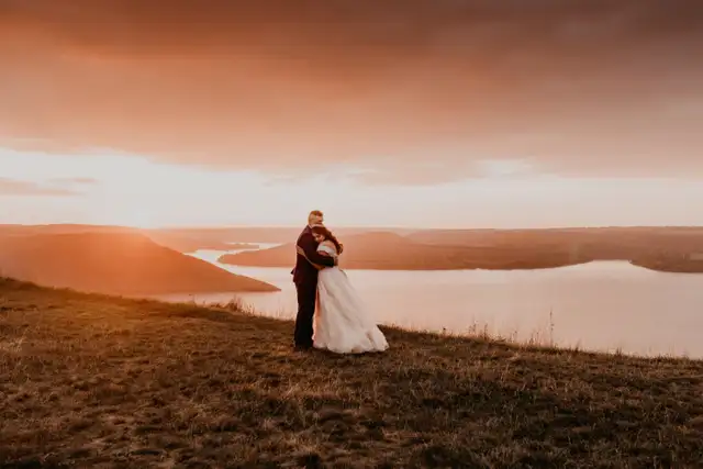 Wedding photographer in Photography & Video in Winnipeg - Image 11