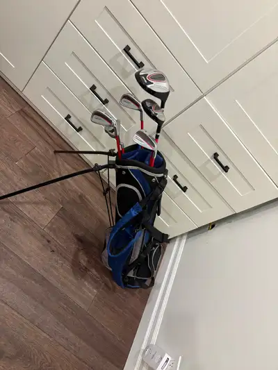 kids Wilson prostaff golf set and bag , View more