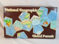 Global Pursuit 1987 Board Game National Geographic 100% Complete