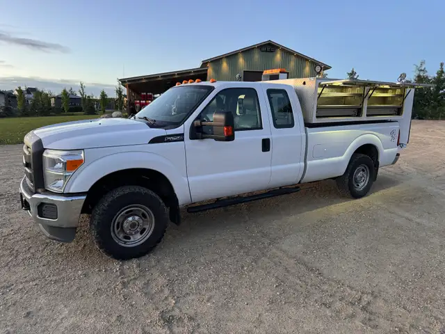Service Canopy with Insulated Lube Package in Other in Red Deer - Image 8