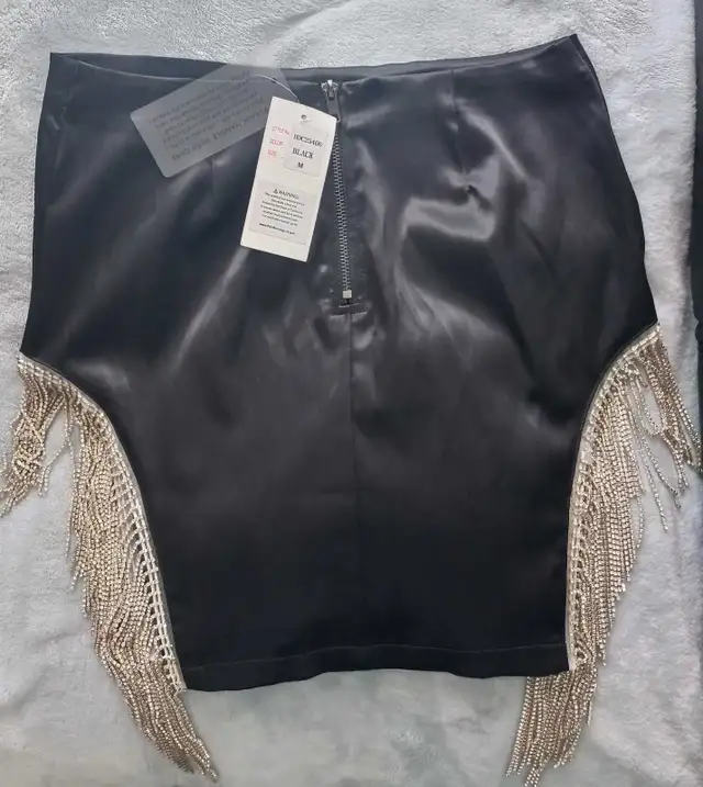 Satin Skirt (brand new) in Women's - Dresses & Skirts in Kitchener / Waterloo - Image 2