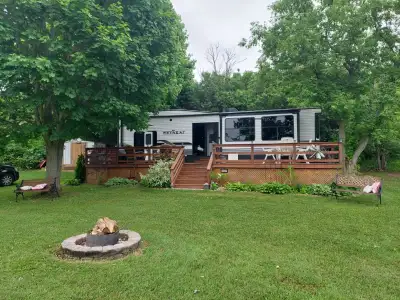 2022 Keystone Retreat 39 FLFT. Destination Trailer 41 ft long. Sleeps 4 adults and up to 4 kids comf...