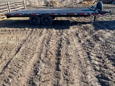 Used less than 1000km. Purchased new last spring. Like new condition. Looking to upgrade to a goosen...
