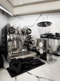 Rocket Apartamento Espresso Machine & Rocket Faustino Grinder