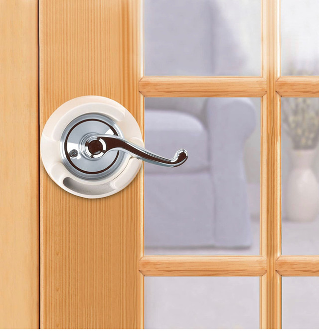 Safety 1st French Door Style Lever Handle Lock in Storage & Organization in City of Toronto - Image 2