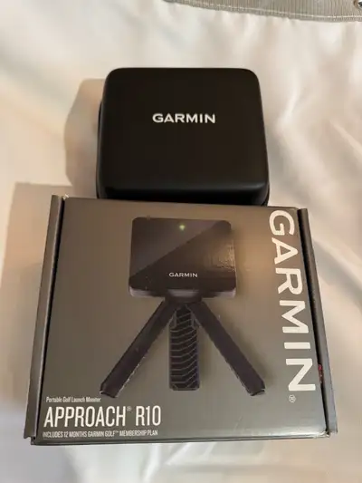 Golf simulator set up (Garmin R10), View more