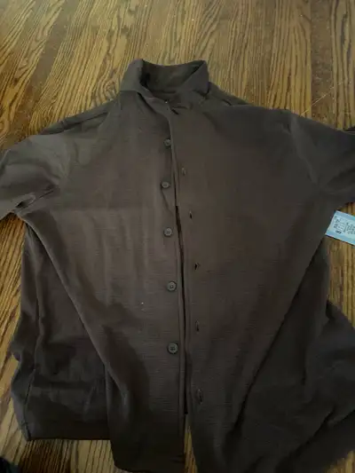 Man’s Urban Planet Button Up SIZE XS, View more