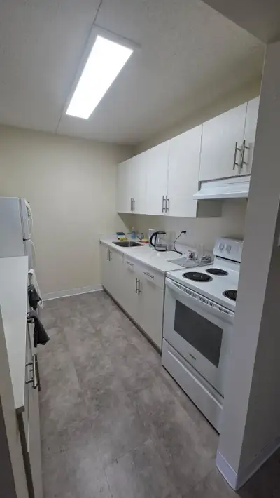 1-Bedroom Apartment Sublet – 160 Hargrave Street Available now | Lease takeover with option to renew...