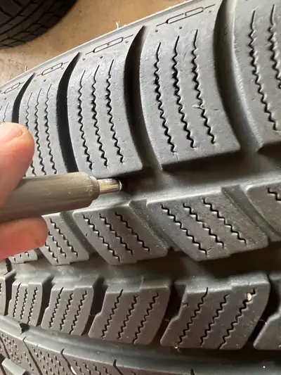 A set of 4 winter tire used for one season lots of thread on it size 225/50/R17. Reason for the sale...