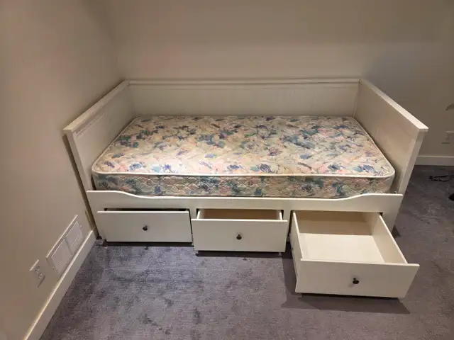 Ikea Daybed63793712174081123