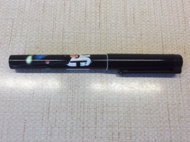Vintage NSYNC “No Strings Attached” Pen in Arts & Collectibles in Winnipeg - Image 4