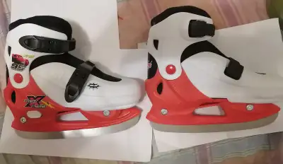 DISNEP PIXAR CARS  ADJUSTABLE KID'S ICE / HOCKEY SKATES J13, NEW, View more