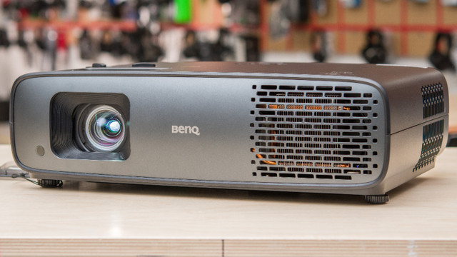 BenQ 4K UHD LED HDR-Pro HT4550i Home Theatre Projector in TVs in City of Halifax - Image 4