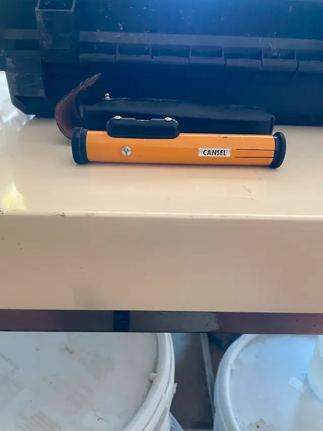 Eye level with leather carrying case like new $30 obo63234753912195121