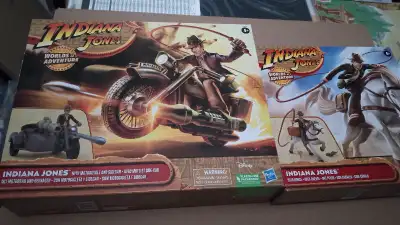 Jouets / Figurines Indiana Jones Worlds of Adventure Toys / Action Figures Neuf. 15$ chacun. 25$ pou...