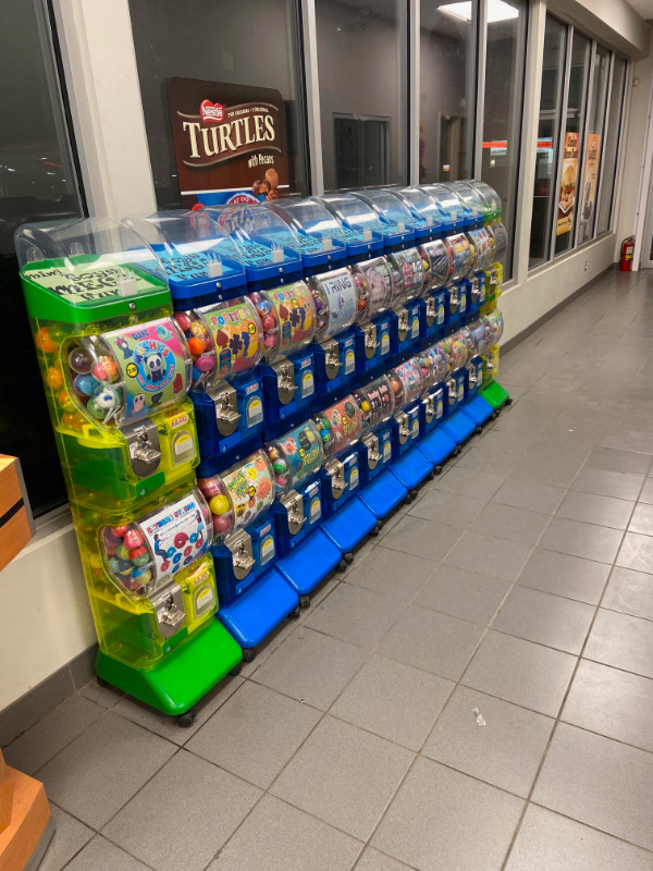 New Toy Capsule Vending Machines - Tomy - Edmonton in Other in Edmonton - Image 4