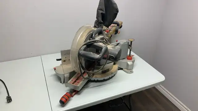 Craftsman Sliding Compound Mitre Saw62863730277121121