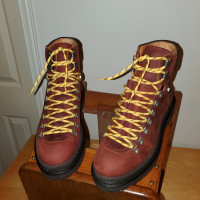Mens Leather Hiking Boots