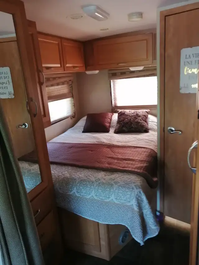 motorise 26 pieds   vr   wanagago in RVs & Motorhomes in Drummondville - Image 4