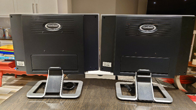 Two ViewSonic VX2025wm Monitors in Monitors in St. Catharines - Image 2