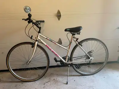 Vintage Velo Sport Commuter Bike, View more